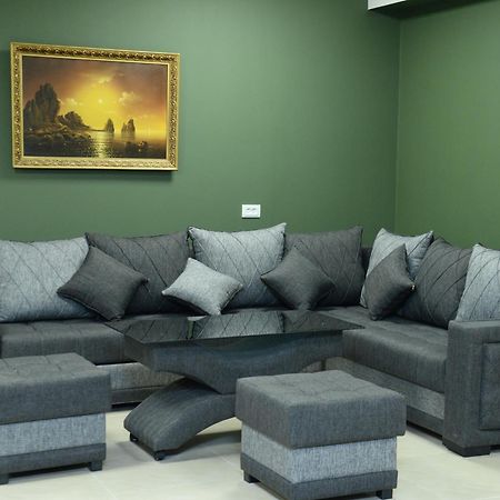 Ro Metro Aparthotel Gyumri ภายนอก รูปภาพ