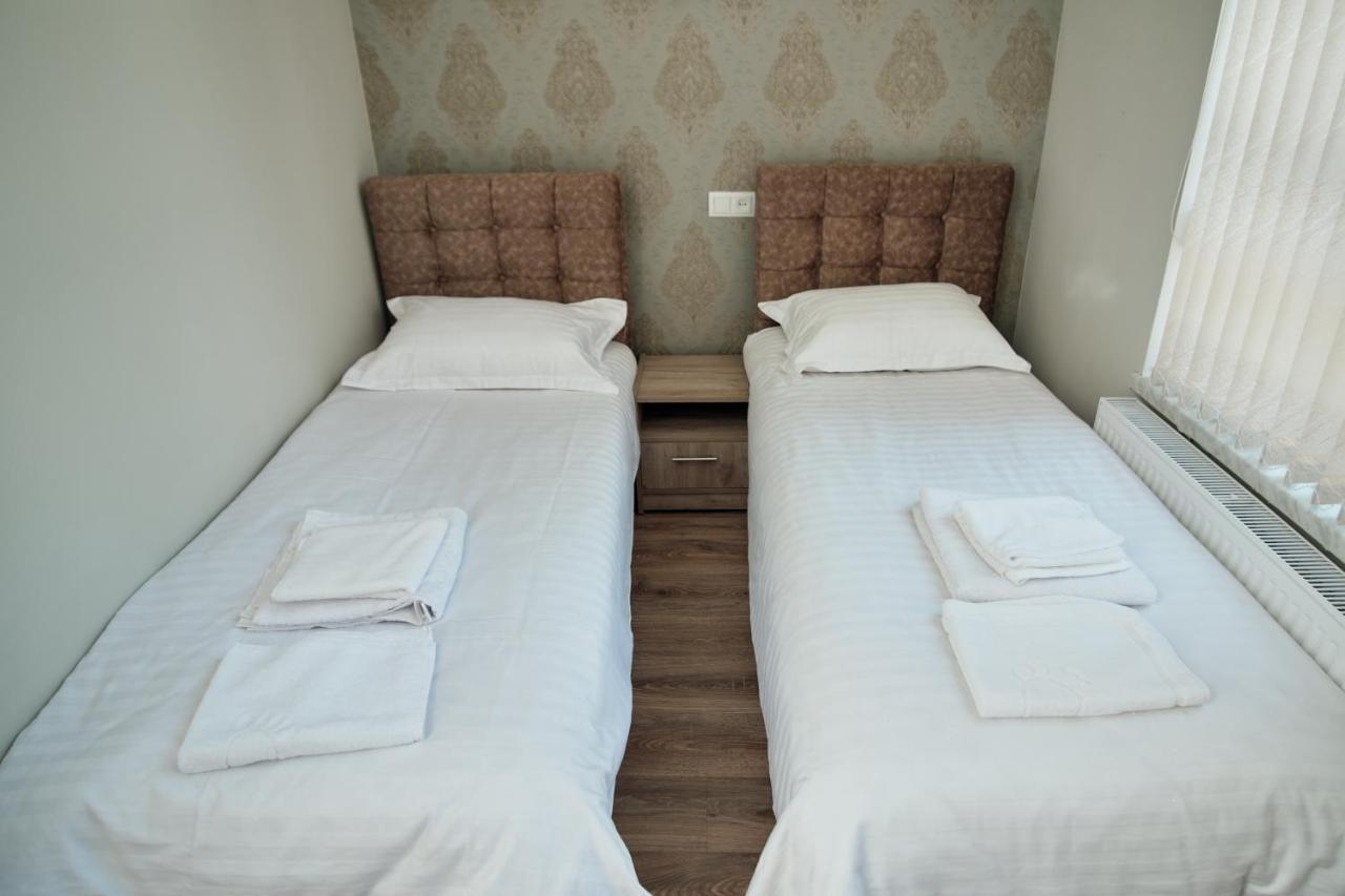 Ro Metro Aparthotel Gyumri ภายนอก รูปภาพ