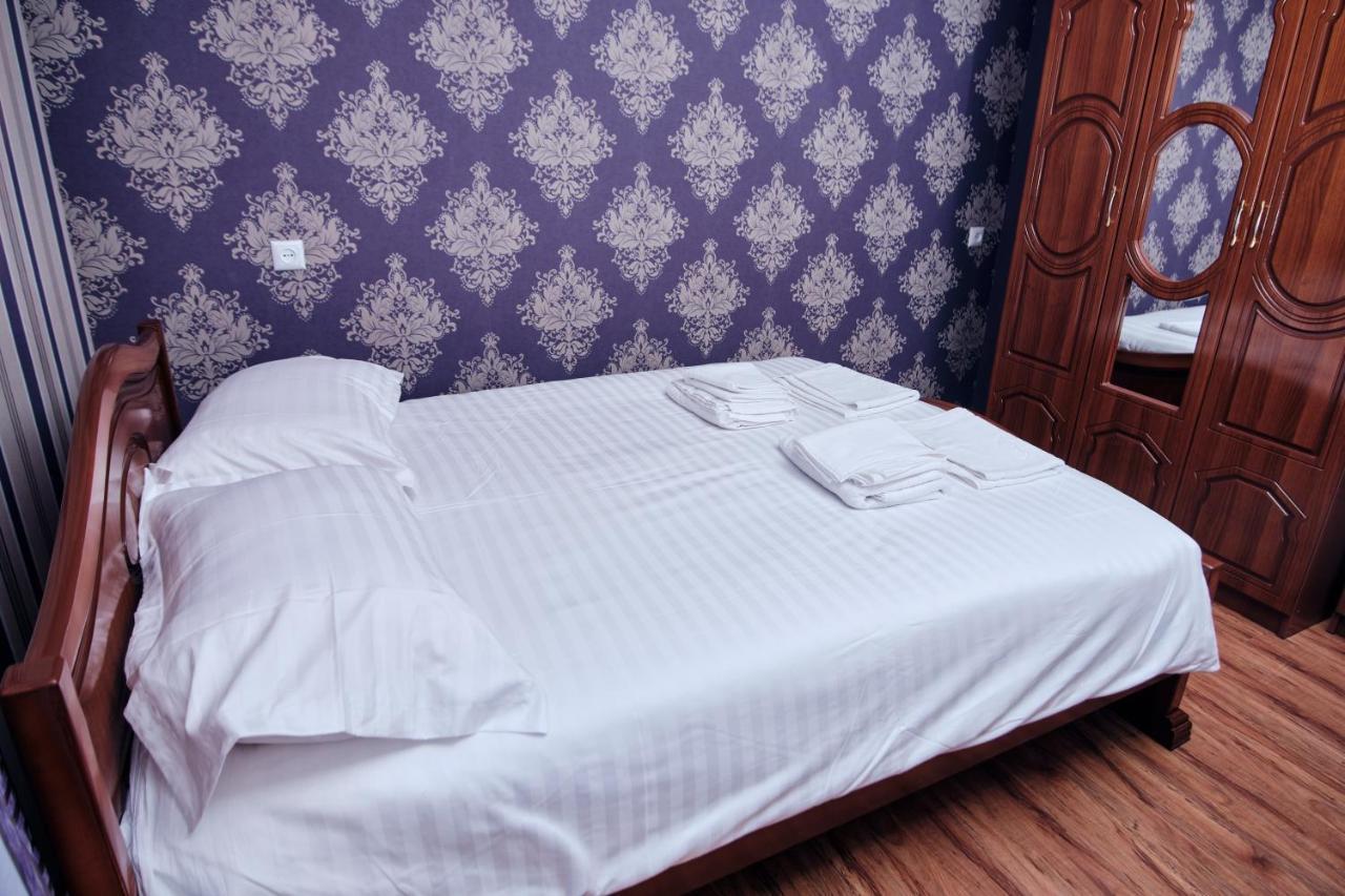 Ro Metro Aparthotel Gyumri ภายนอก รูปภาพ