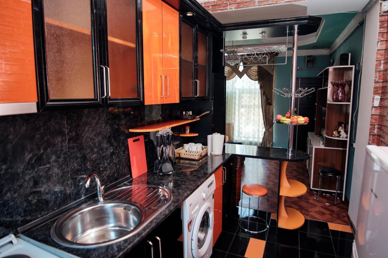 Ro Metro Aparthotel Gyumri ภายนอก รูปภาพ