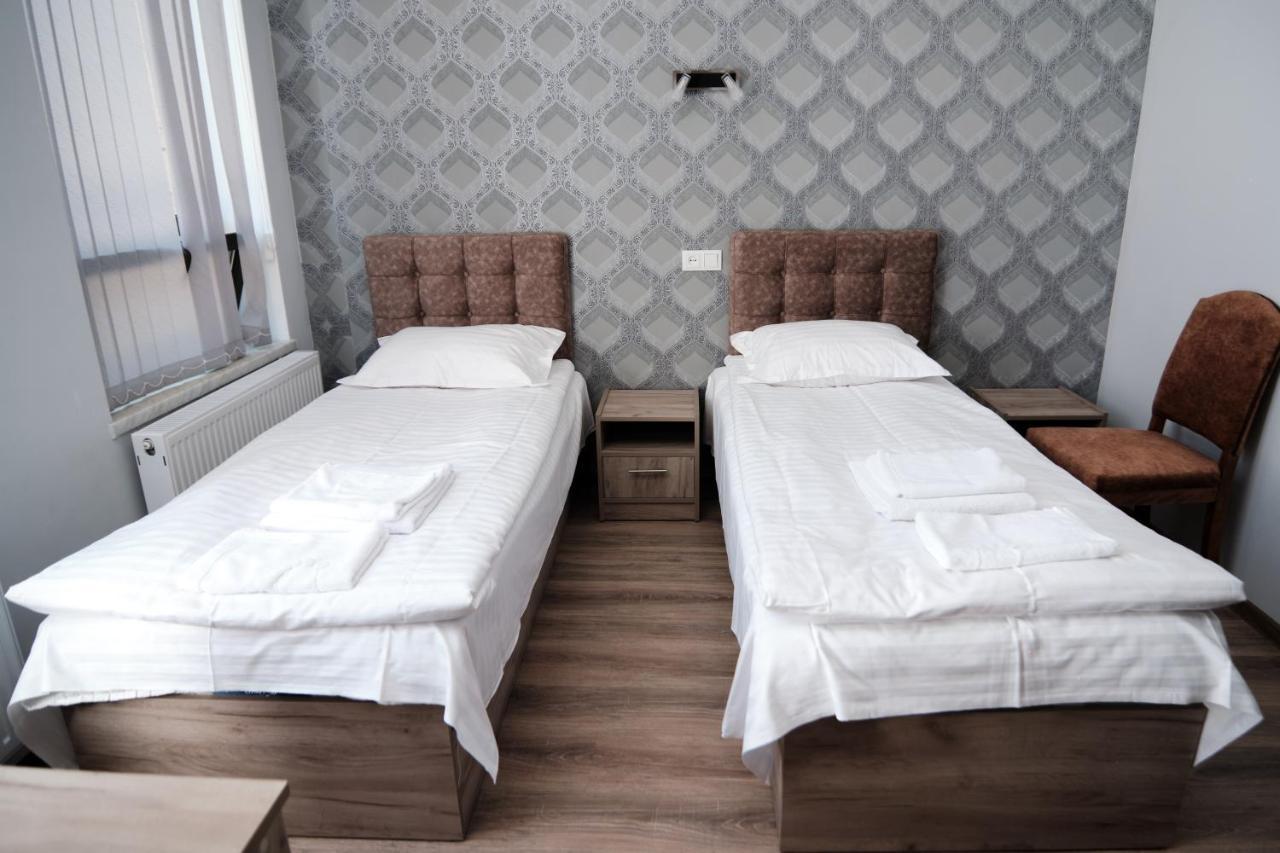 Ro Metro Aparthotel Gyumri ภายนอก รูปภาพ