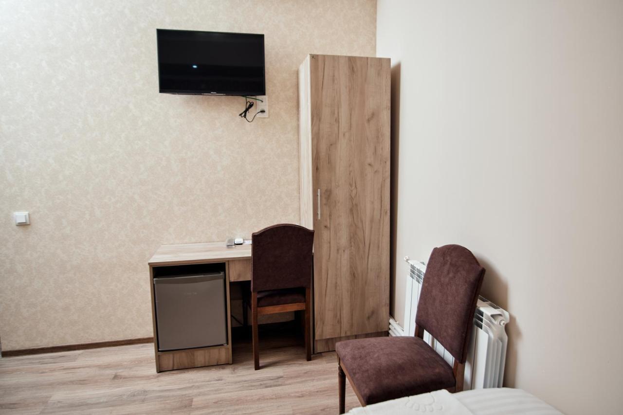 Ro Metro Aparthotel Gyumri ภายนอก รูปภาพ