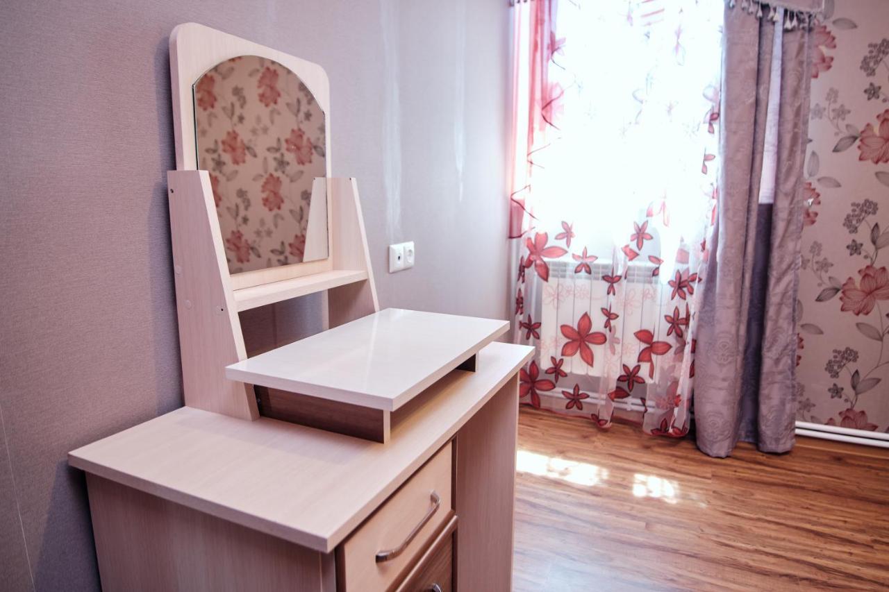 Ro Metro Aparthotel Gyumri ภายนอก รูปภาพ