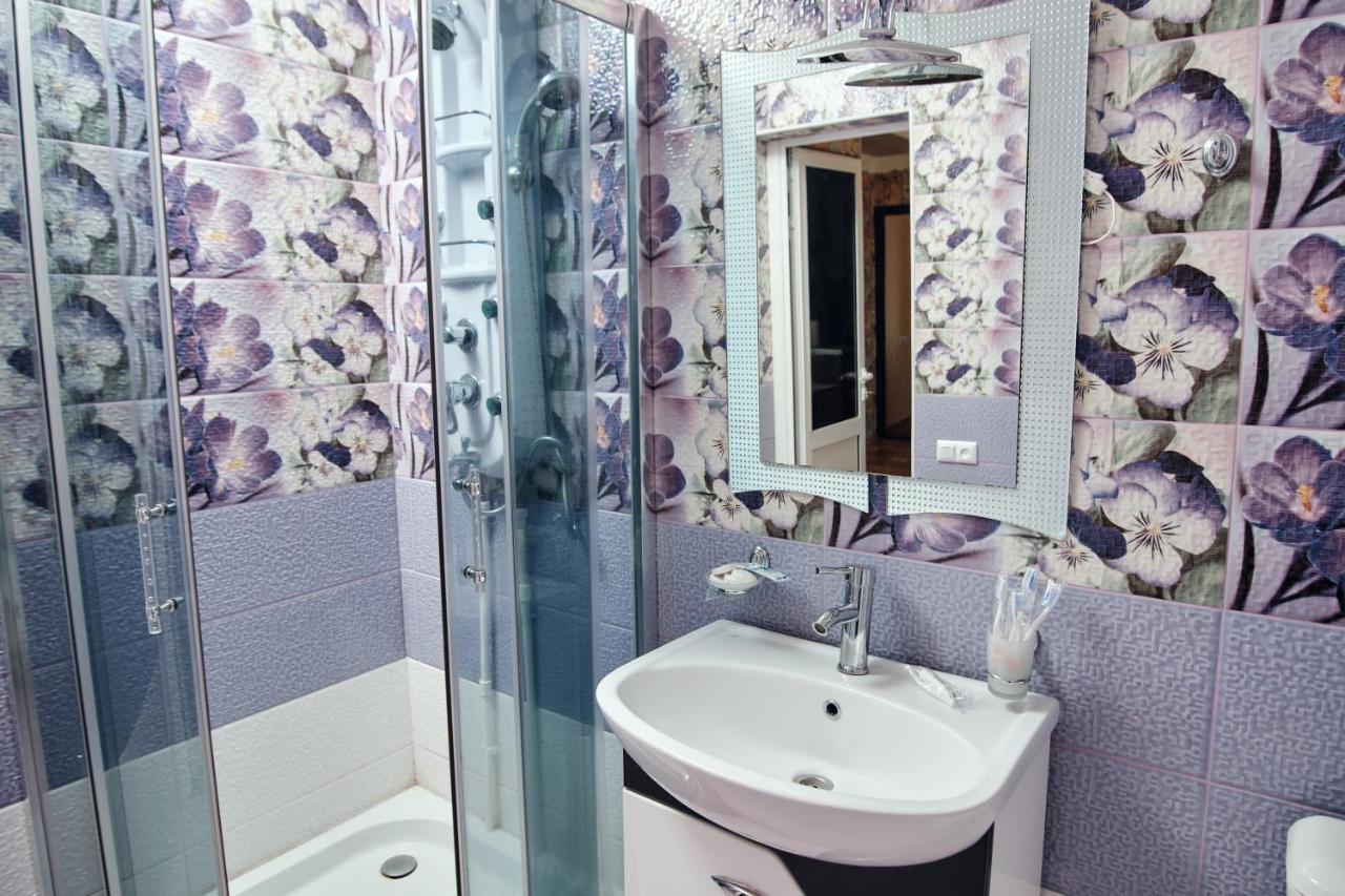 Ro Metro Aparthotel Gyumri ภายนอก รูปภาพ